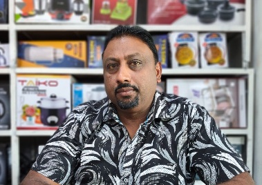 Sri Lankan markets coir and vegetable products in Dubai while tapping gem and jewellery market